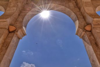 Technology Transfer from Islamic World to the West